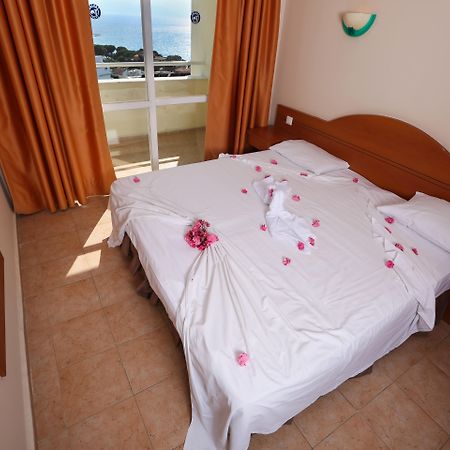 Tuntas Family Suites Kusadasi Luaran gambar