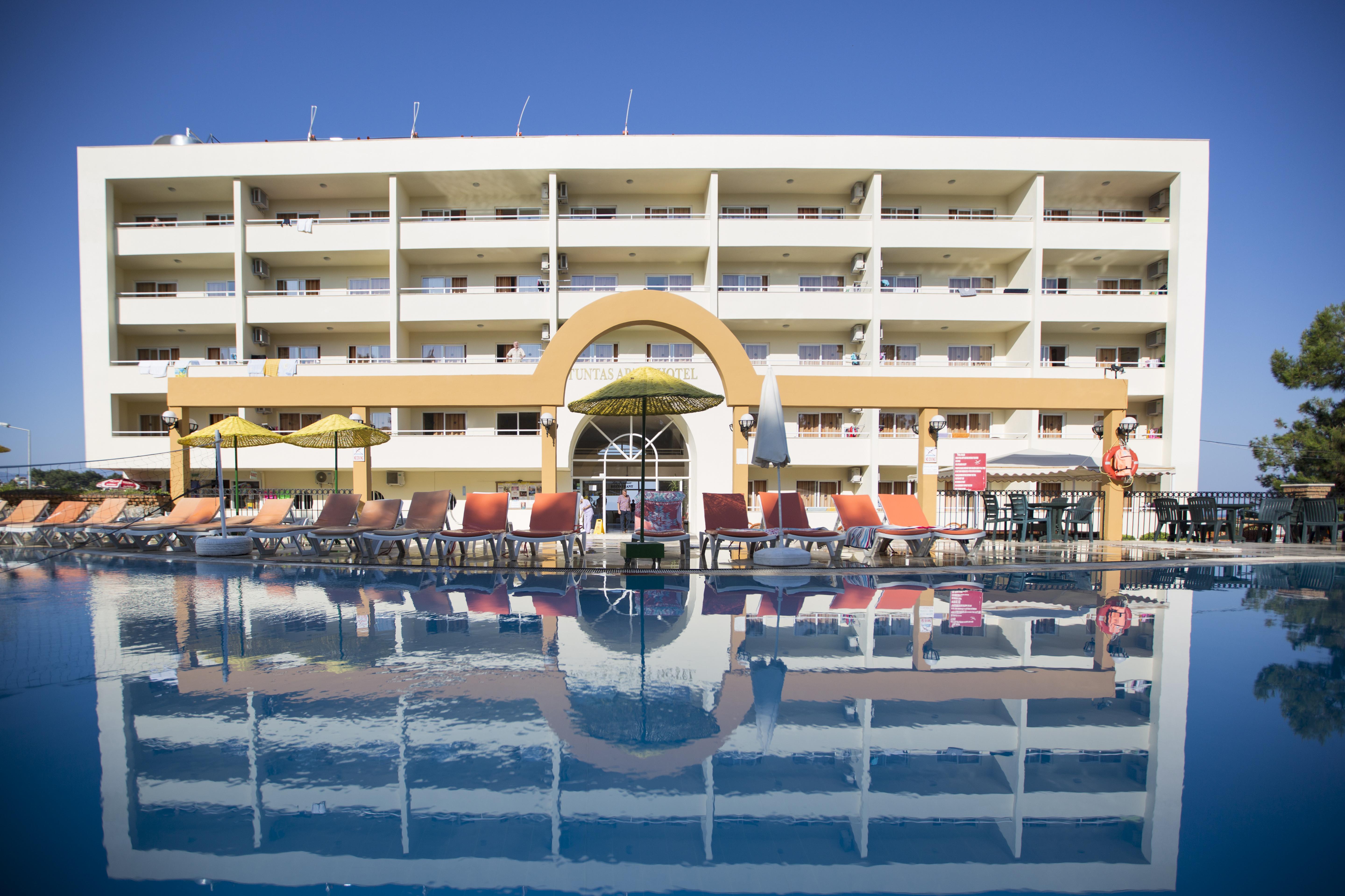 Tuntas Family Suites Kusadasi Luaran gambar